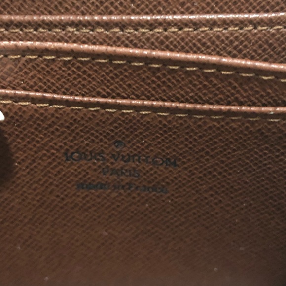 Louis Vuitton Zippy Coin Purse - Picture 5 of 6